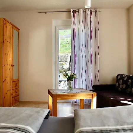 Апартаменты Am Weinberg *